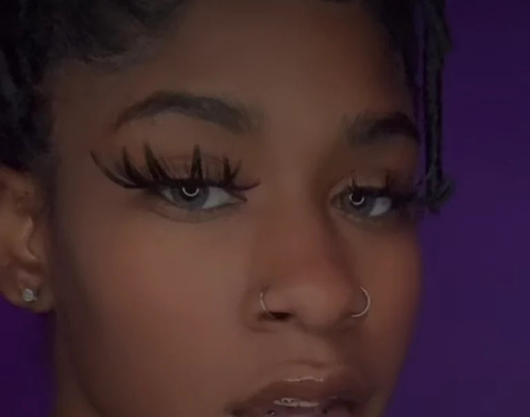 “EYONNA” Èzmè Mink Lashes